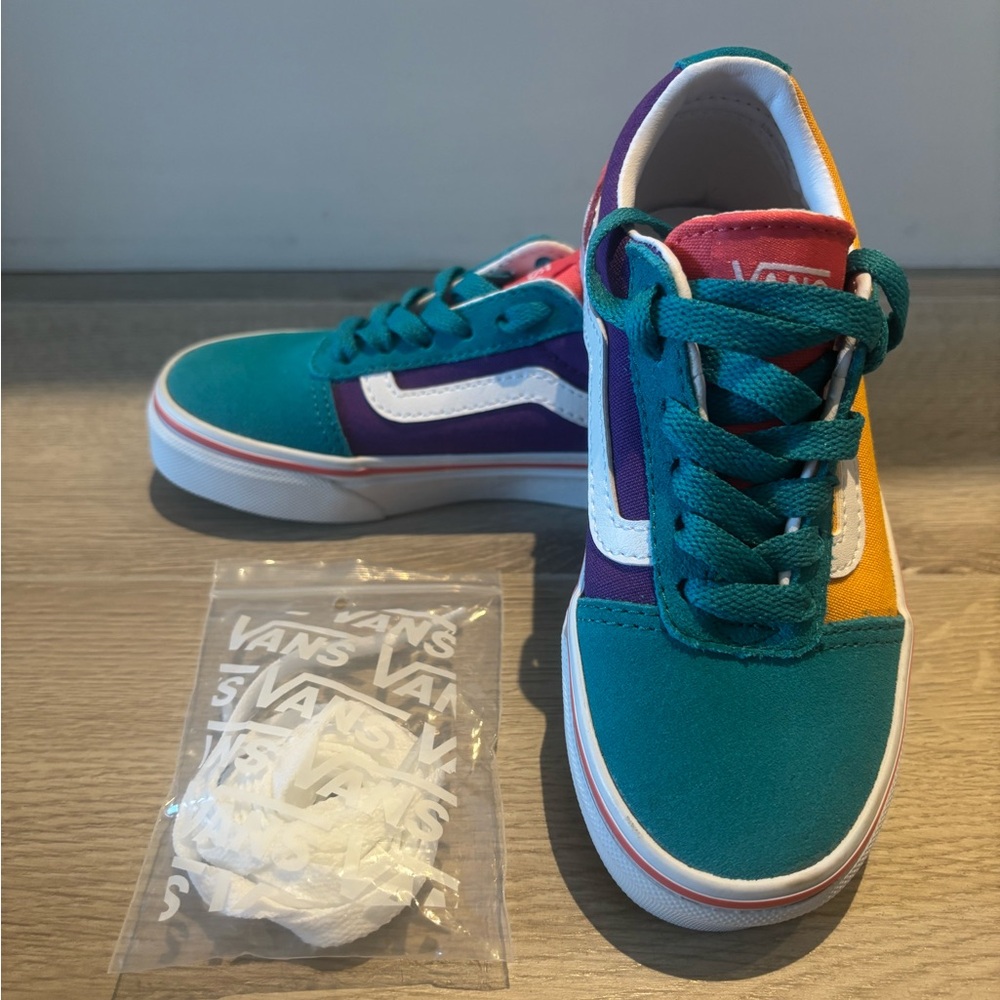 Vans Colorful Low-Top Sneakers Toddler size 11US